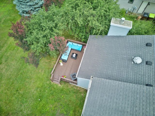 1221 Harwood Circle, Saline, MI 48176