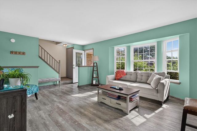 1221 Harwood Circle, Saline, MI 48176