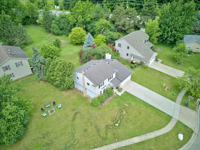 1221 Harwood Circle, Saline, MI 48176