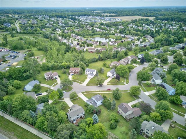 1221 Harwood Circle, Saline, MI 48176