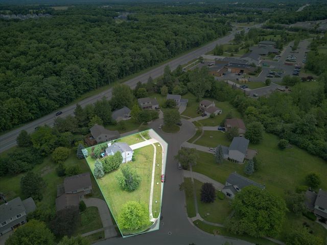 1221 Harwood Circle, Saline, MI 48176