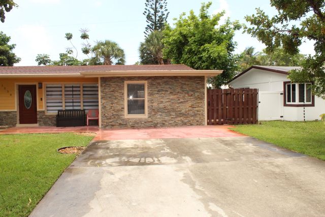 1558 NE 30th Street, Pompano Beach, FL 33064