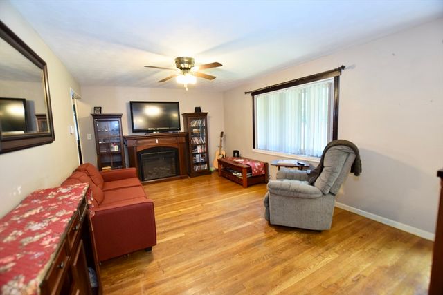 197 Birch St, Pembroke, MA 02359