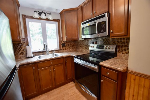 197 Birch St, Pembroke, MA 02359