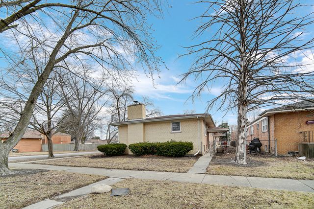 13701 S School Street, Riverdale, IL 60827