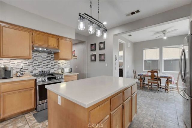 1447 Birmingham Drive, Perris, CA 92571