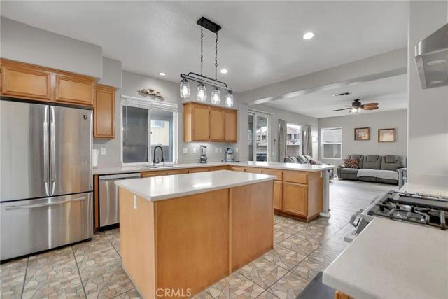 1447 Birmingham Drive, Perris, CA 92571