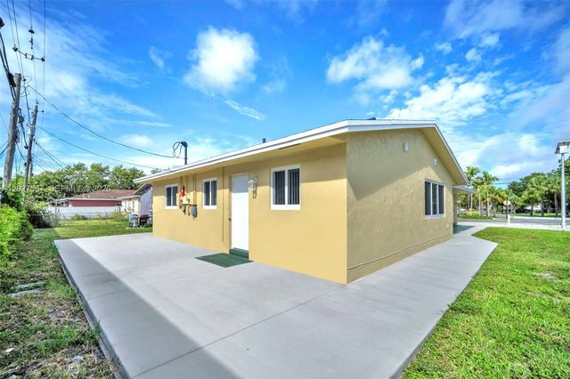 357 Phippen Waiters Rd 1-2, Dania Beach, FL 33004
