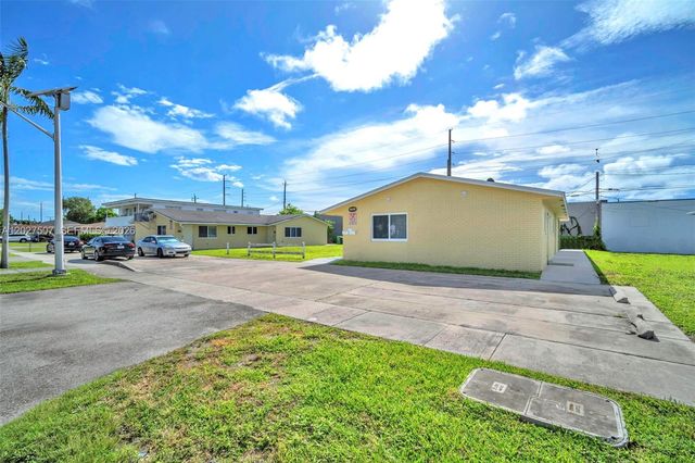 357 Phippen Waiters Rd 1-2, Dania Beach, FL 33004