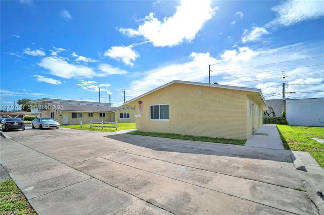 357 Phippen Waiters Rd 1-2, Dania Beach, FL 33004