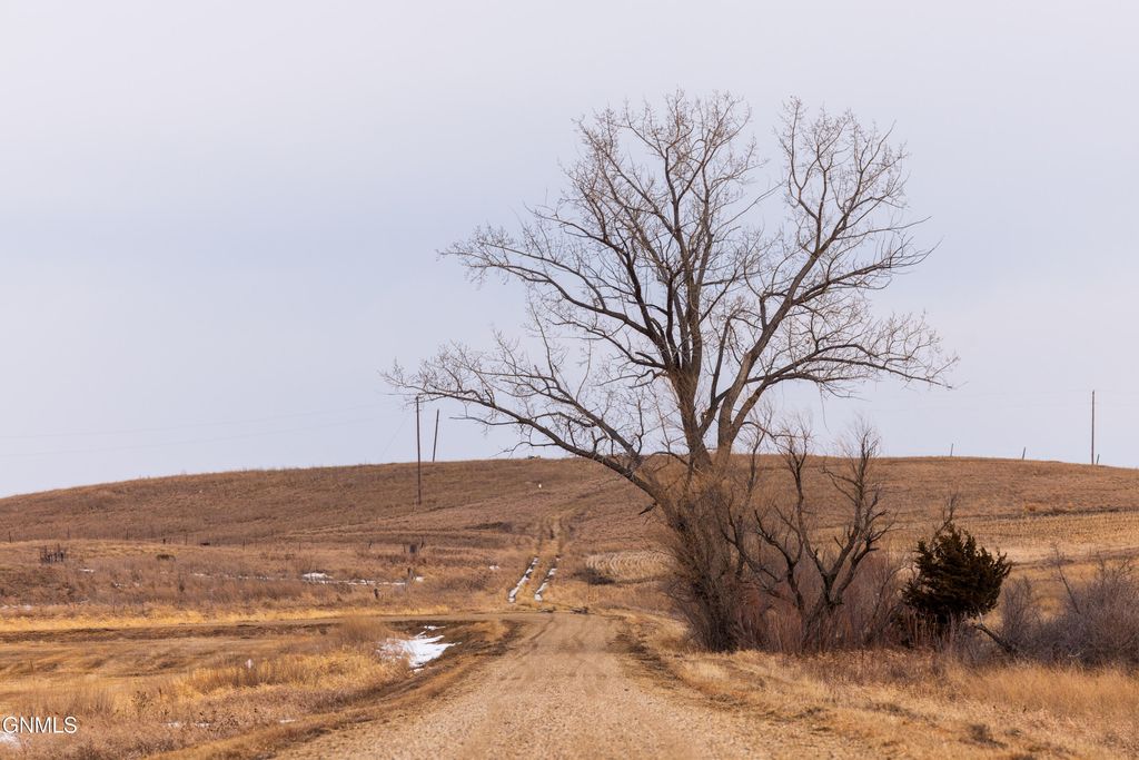1587 18th Avenue NW, Turtle Lake, ND 58575 photo 13