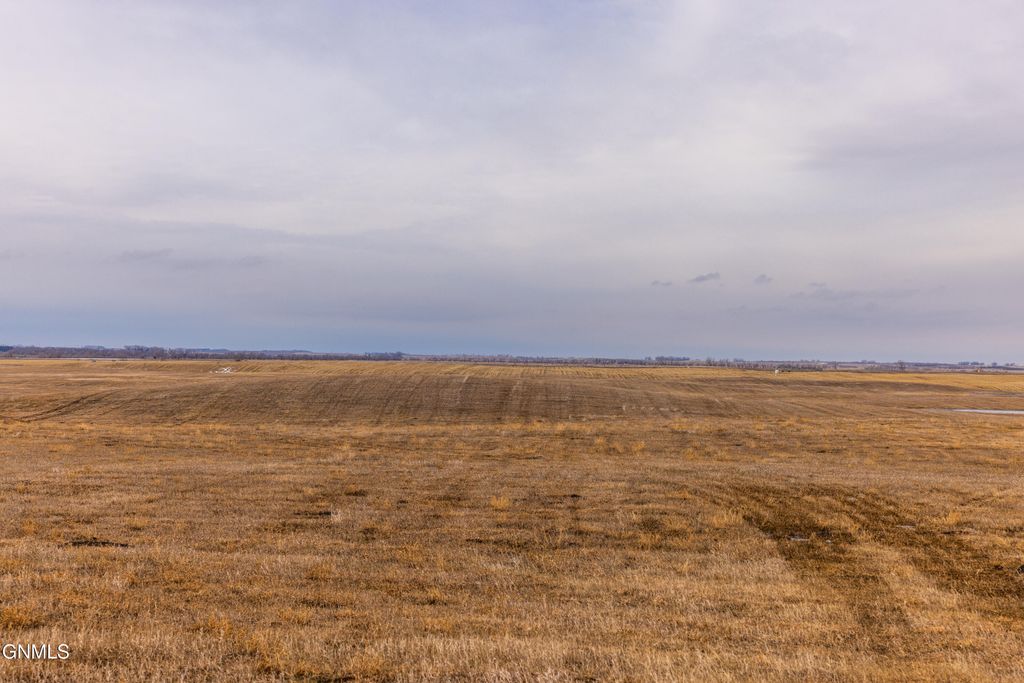 1587 18th Avenue NW, Turtle Lake, ND 58575 photo 2