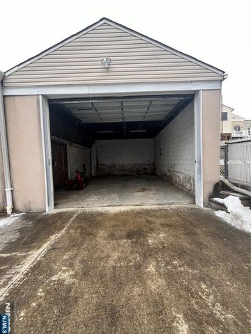 262 Macarthur Avenue, Garfield, NJ 07026