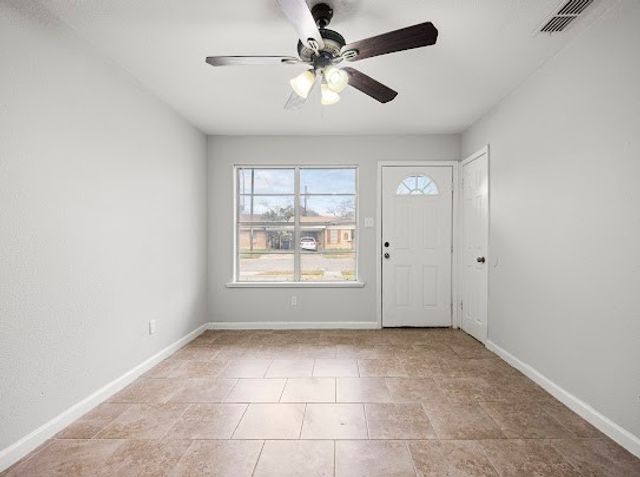 1821 Roslyn St, Corpus Christi, TX 78416