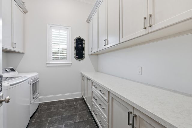 202 Rue Etienne, Thibodaux, LA 70301