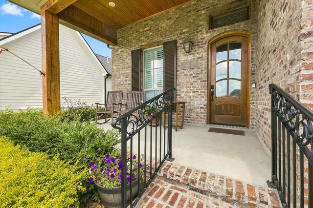202 Rue Etienne, Thibodaux, LA 70301