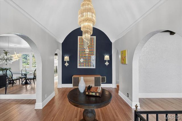 9760 Old Warson Road, St Louis, MO 63124