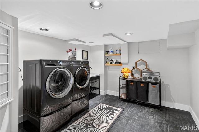 9760 Old Warson Road, St Louis, MO 63124