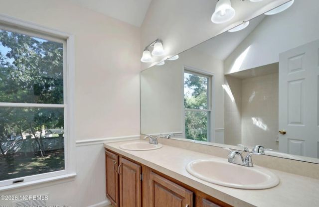 1220 Fox Hollow Drive, Toms River, NJ 08755