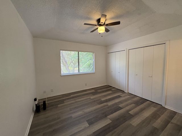 5509 Thunderbird ST B, Lago Vista, TX 78645
