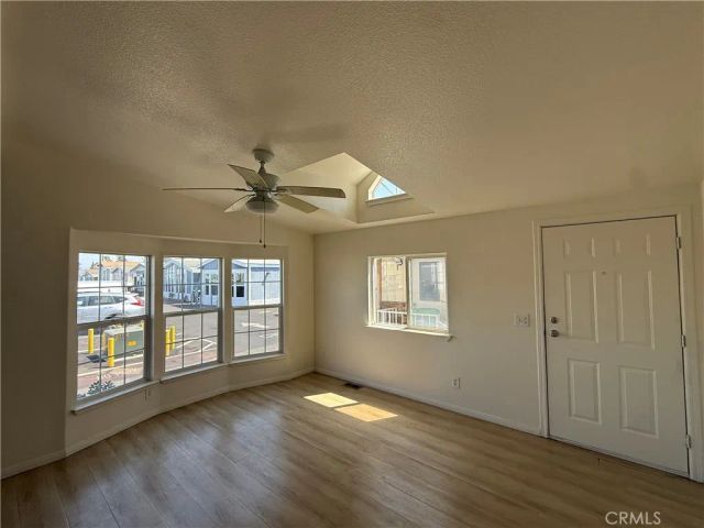 327 W Wilson 96, Costa Mesa, CA 92627