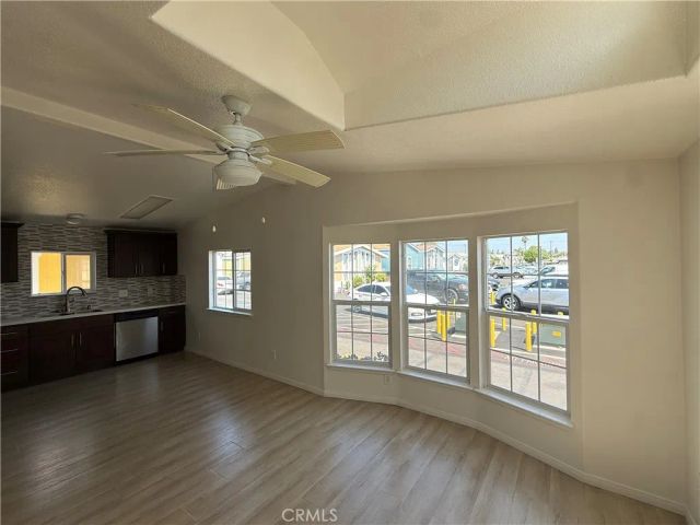 327 W Wilson 96, Costa Mesa, CA 92627