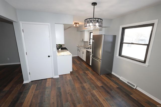 54639 County Road 101, Elkhart, IN 46514