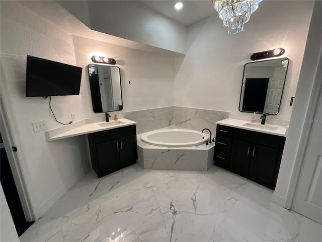 515 VILLA TREVISO COURT, Apollo Beach, FL 33572