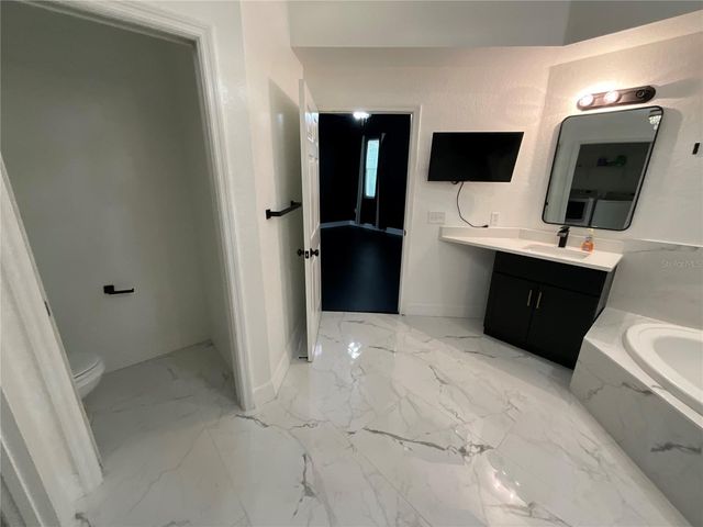 515 VILLA TREVISO COURT, Apollo Beach, FL 33572