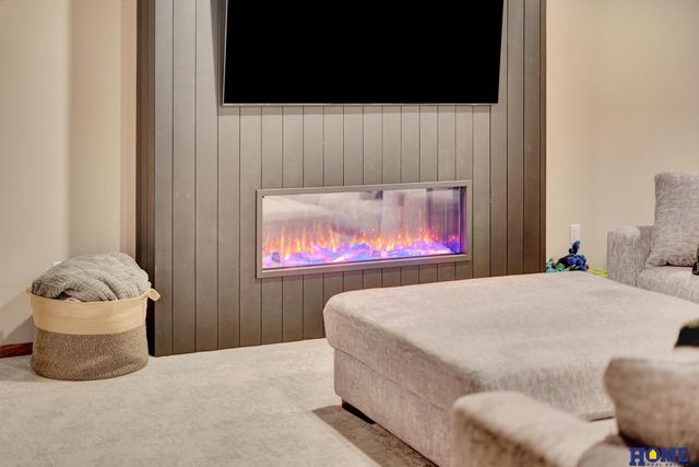 1625 Fir Avenue, Crete, NE 68333