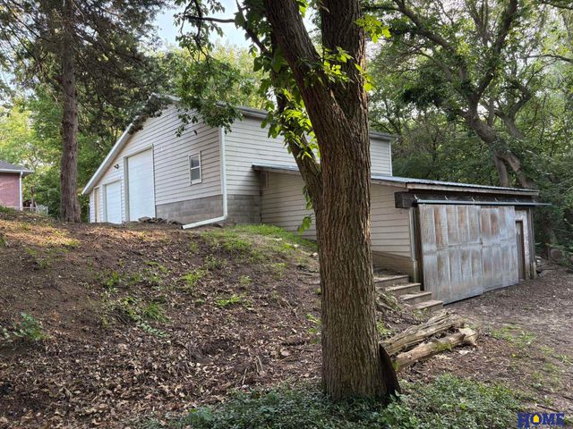 1625 Fir Avenue, Crete, NE 68333