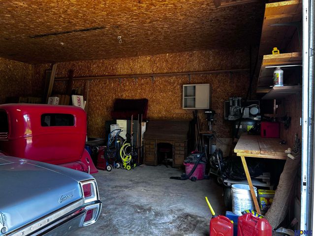 1625 Fir Avenue, Crete, NE 68333