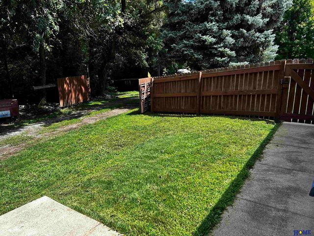 1625 Fir Avenue, Crete, NE 68333