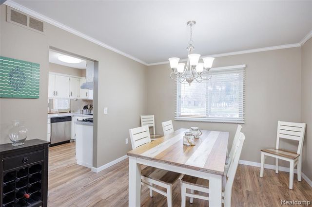 11808 Harbor Lane, Belleville, MI 48111