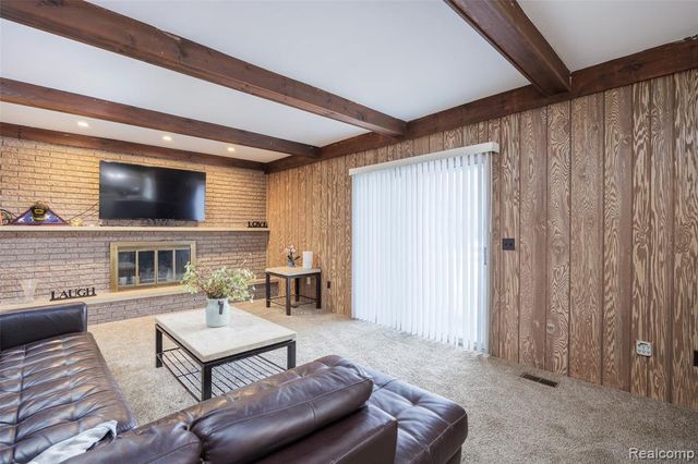 11808 Harbor Lane, Belleville, MI 48111