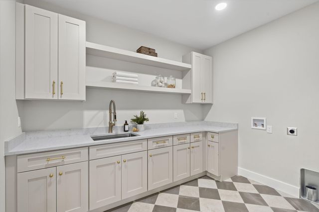 2050 N Silver Charm Avenue, Springfield, MO 65802