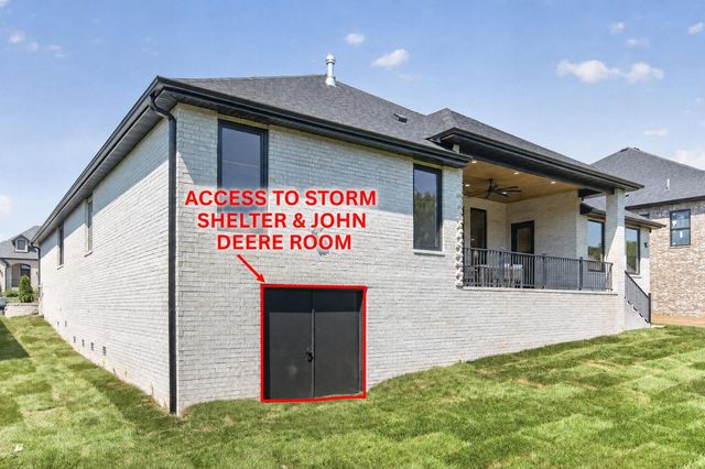 2050 N Silver Charm Avenue, Springfield, MO 65802