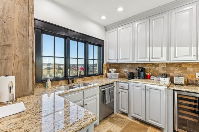 1091 Hill Country Court, Graford, TX 76449