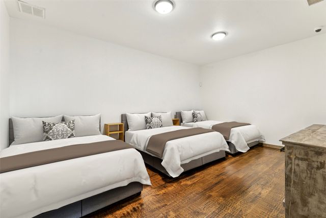 1091 Hill Country Court, Graford, TX 76449