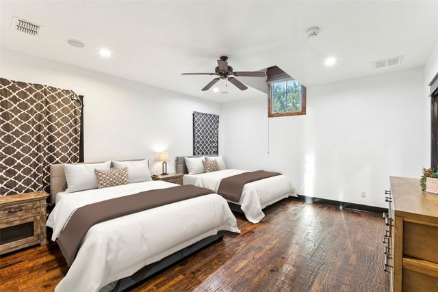 1091 Hill Country Court, Graford, TX 76449