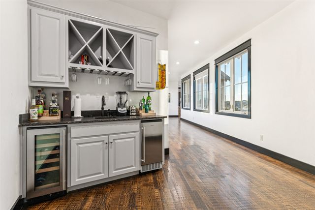 1091 Hill Country Court, Graford, TX 76449