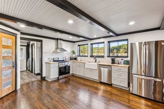 1091 Hill Country Court, Graford, TX 76449