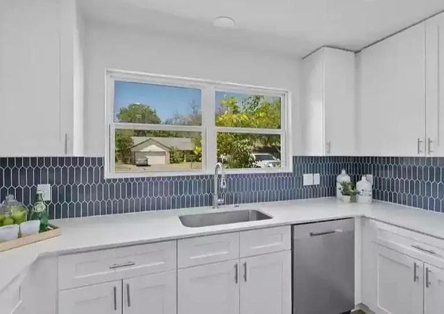 6901 Windrift WAY, Austin, TX 78745