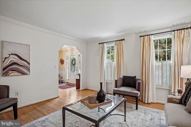 4915 SHADOW VALLEY DR, Fairfax, VA 22030