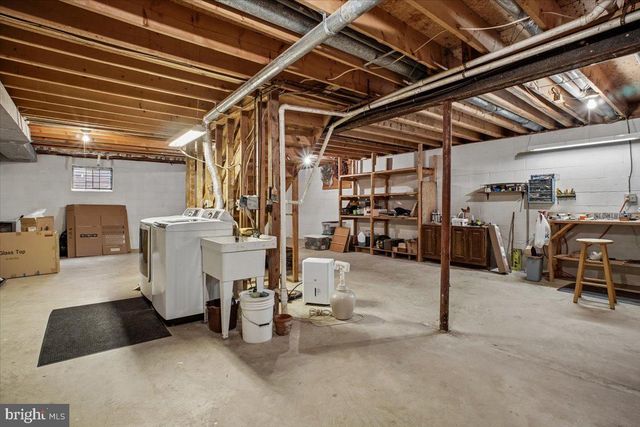 4915 SHADOW VALLEY DR, Fairfax, VA 22030