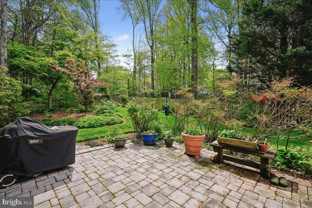4915 SHADOW VALLEY DR, Fairfax, VA 22030