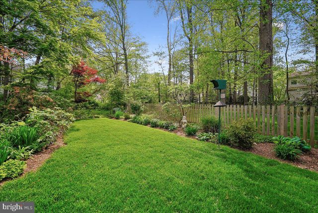 4915 SHADOW VALLEY DR, Fairfax, VA 22030