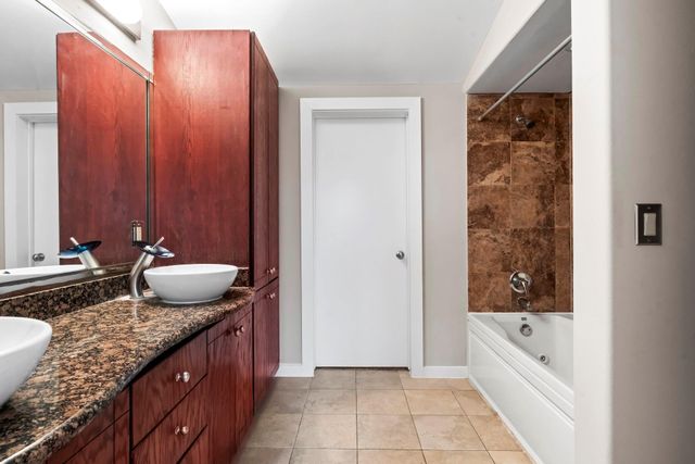 2900 Hamilton Street 27, Houston, TX 77004