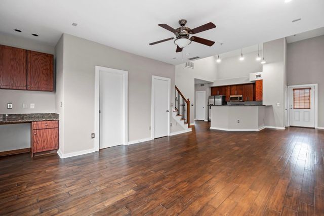 2900 Hamilton Street 27, Houston, TX 77004