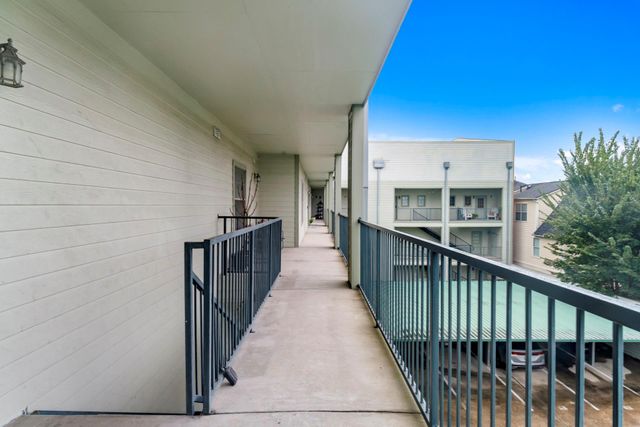 2900 Hamilton Street 27, Houston, TX 77004